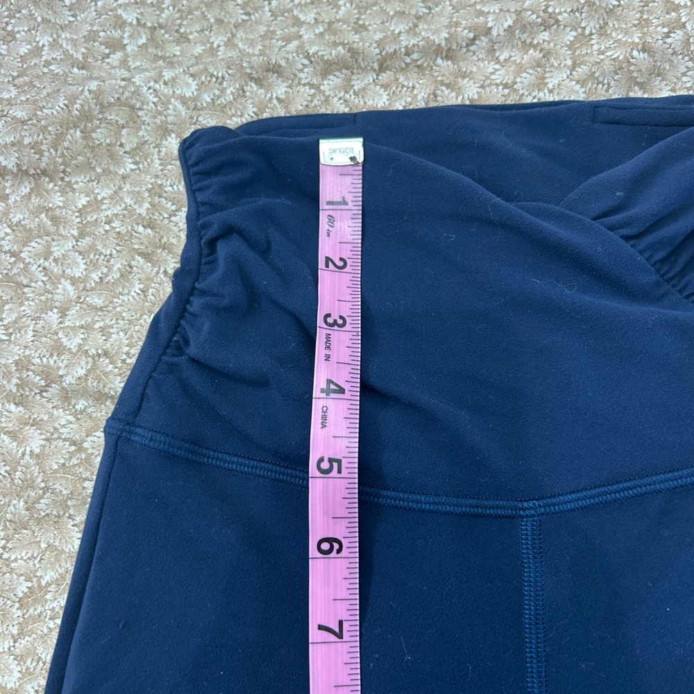 Lululemon Navy Ruched Leggings Sz 0 - Picture 2 of 5